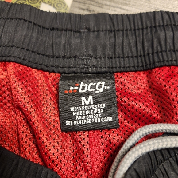 BCG Men's Red and Black Hooded Jacket Size M. - Picture 10 of 11